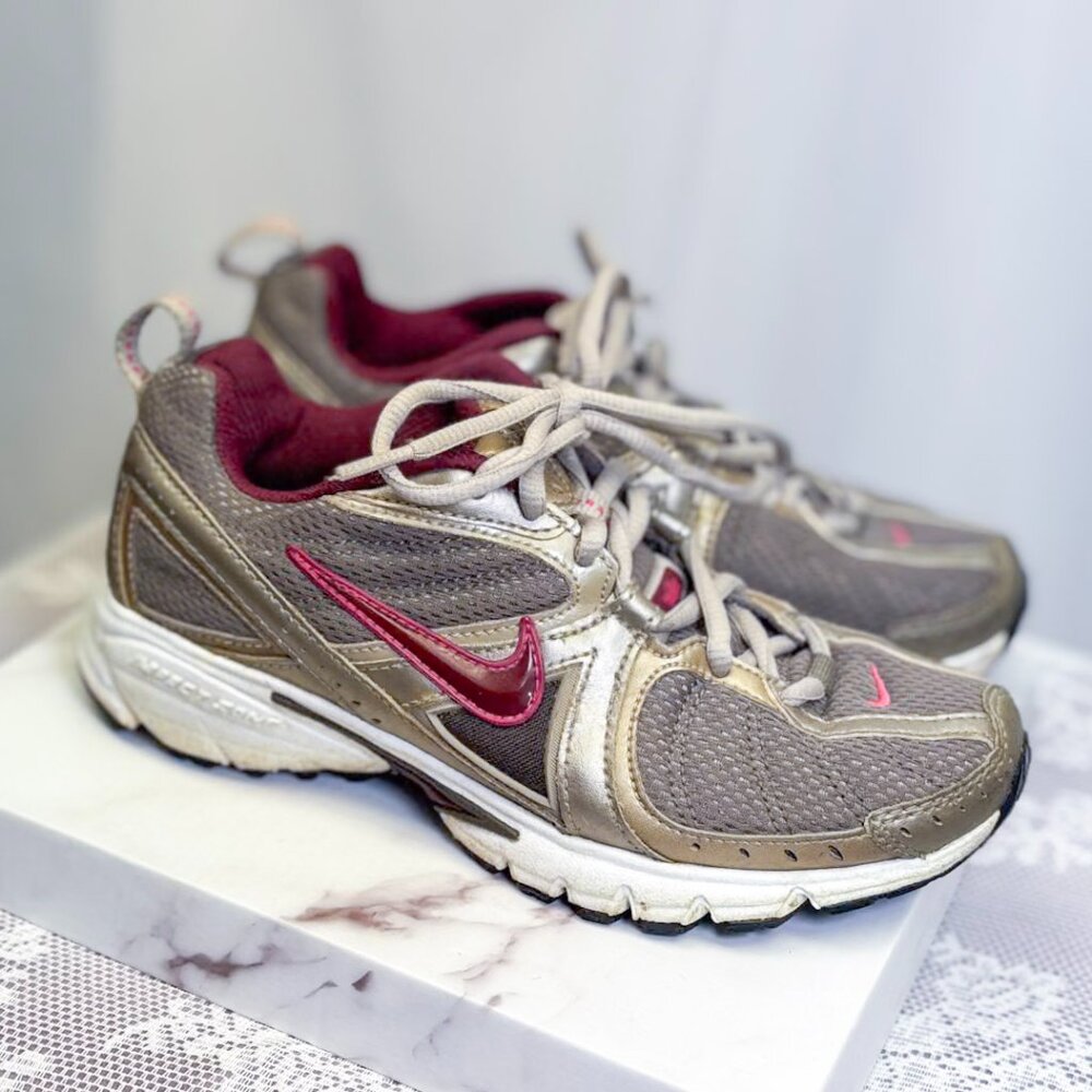 NIKE Impact Zone Sneakers Women's Running Shoes